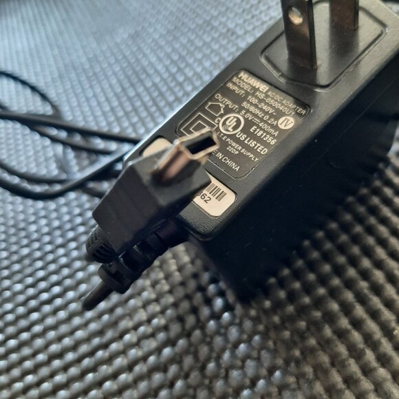 Huawei AC/DC Adapter HS-050040U1 5.0V 400mA Mini USB Power Supply - Picture 3 of 3